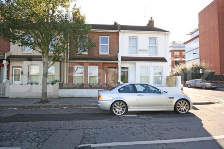 			NEW INSTRUCTION, 2 Bedroom, 1 bath, 1 reception Ground Floor Flat			 Winslow Road, Hammersmith